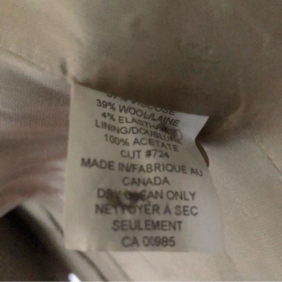 Holt Renfrew vintage beige blazer jacket - Picture 5 of 6